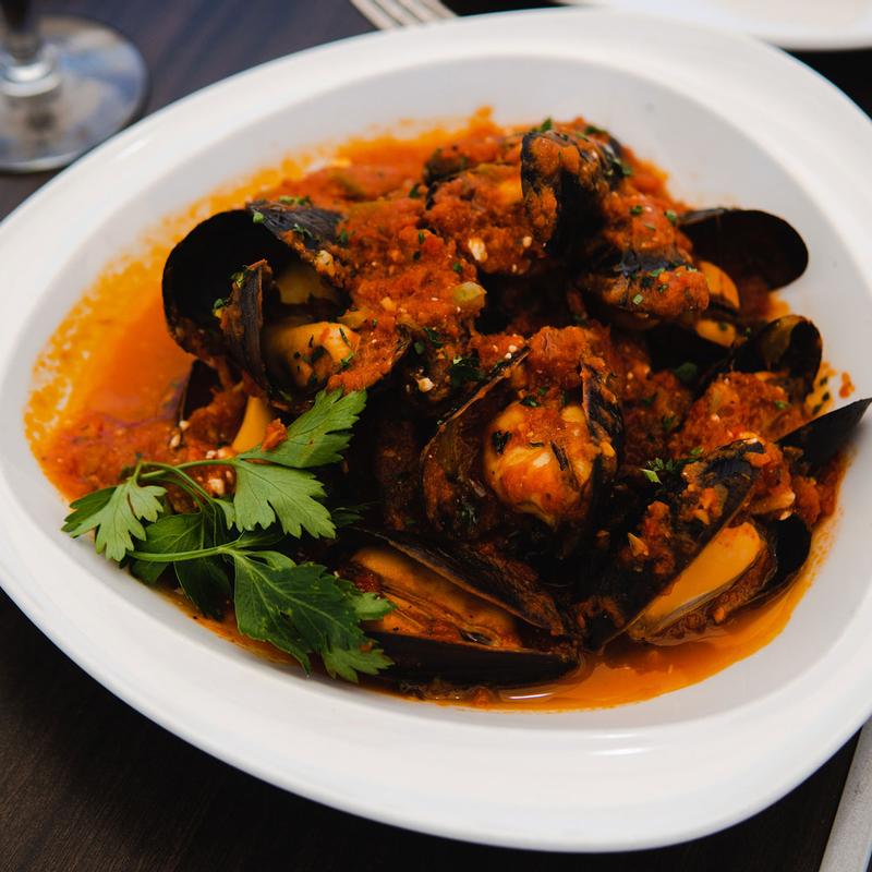 Mussels in red sauce