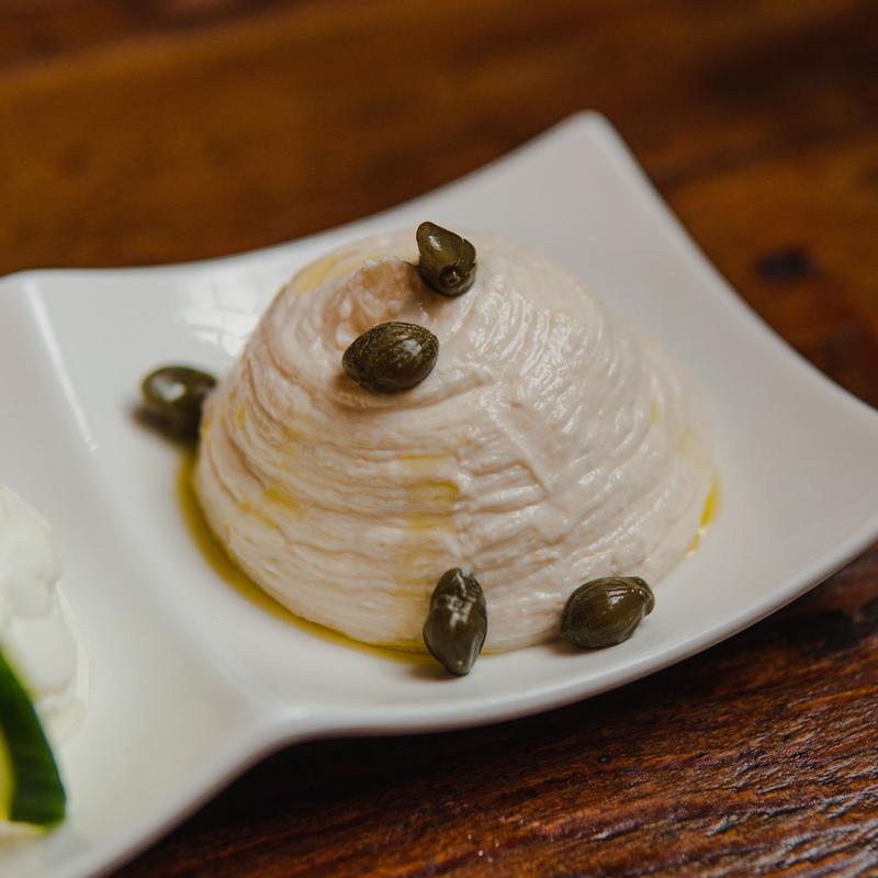 Creamy dip with capers and olive oil